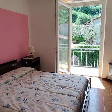 Attico Nel Borgo Daire Torri Del Benaco