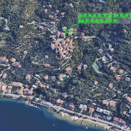 Appartamento Attico Nel Borgo Torri Del Benaco